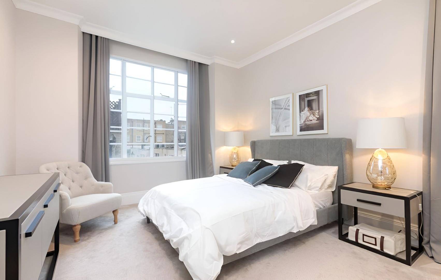 Montagu Mansions, London W1U
