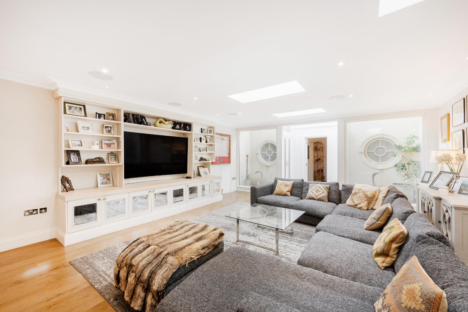 Family House For Sale – Flood Street, Chelsea SW3