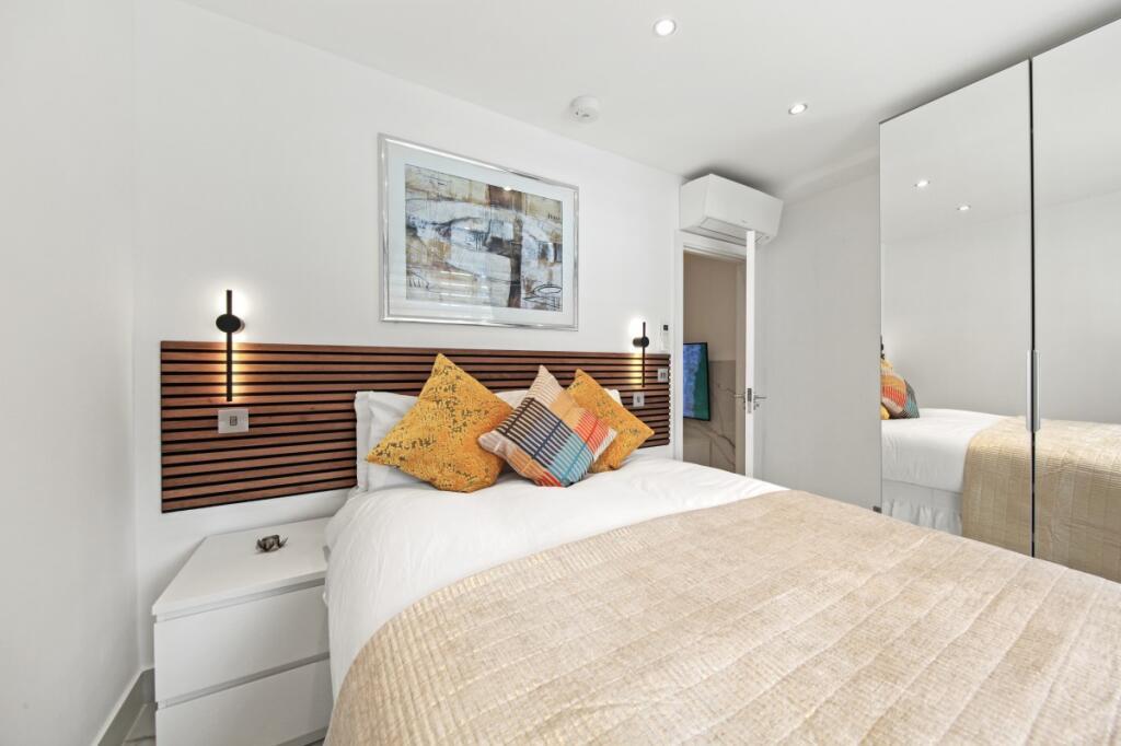 Great Cumberland Place, London