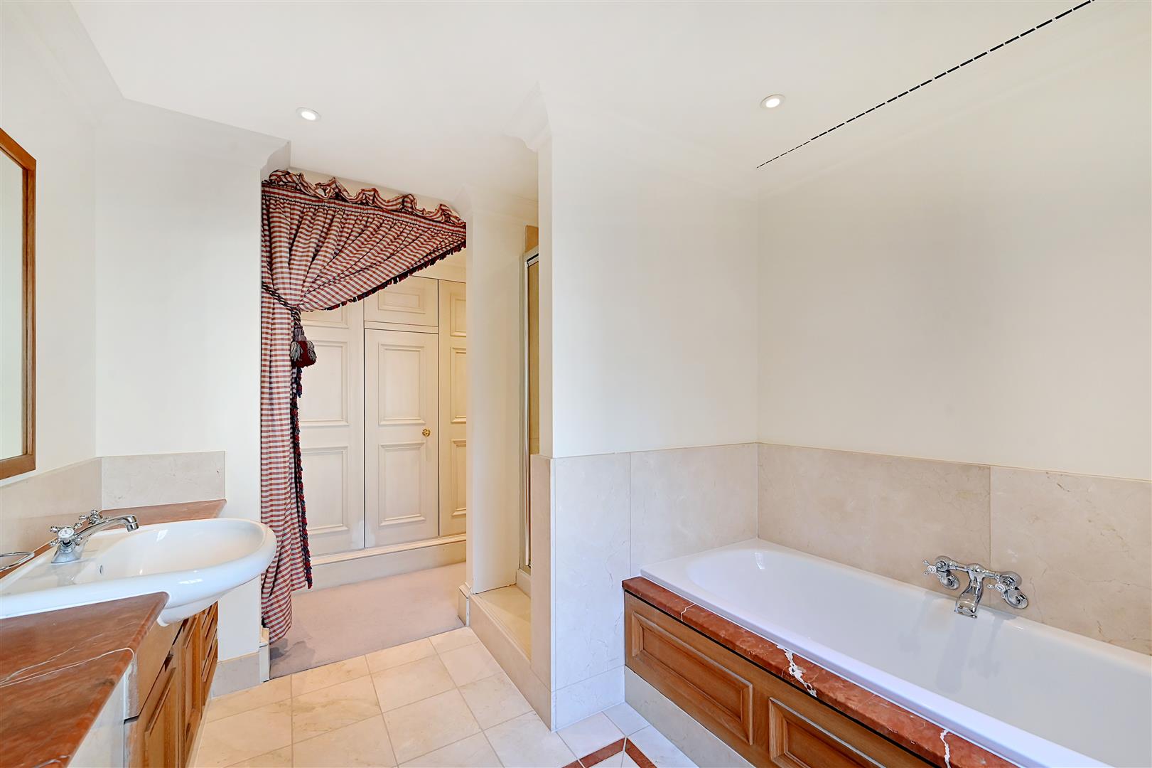 Eaton Square, Belgravia SW1W