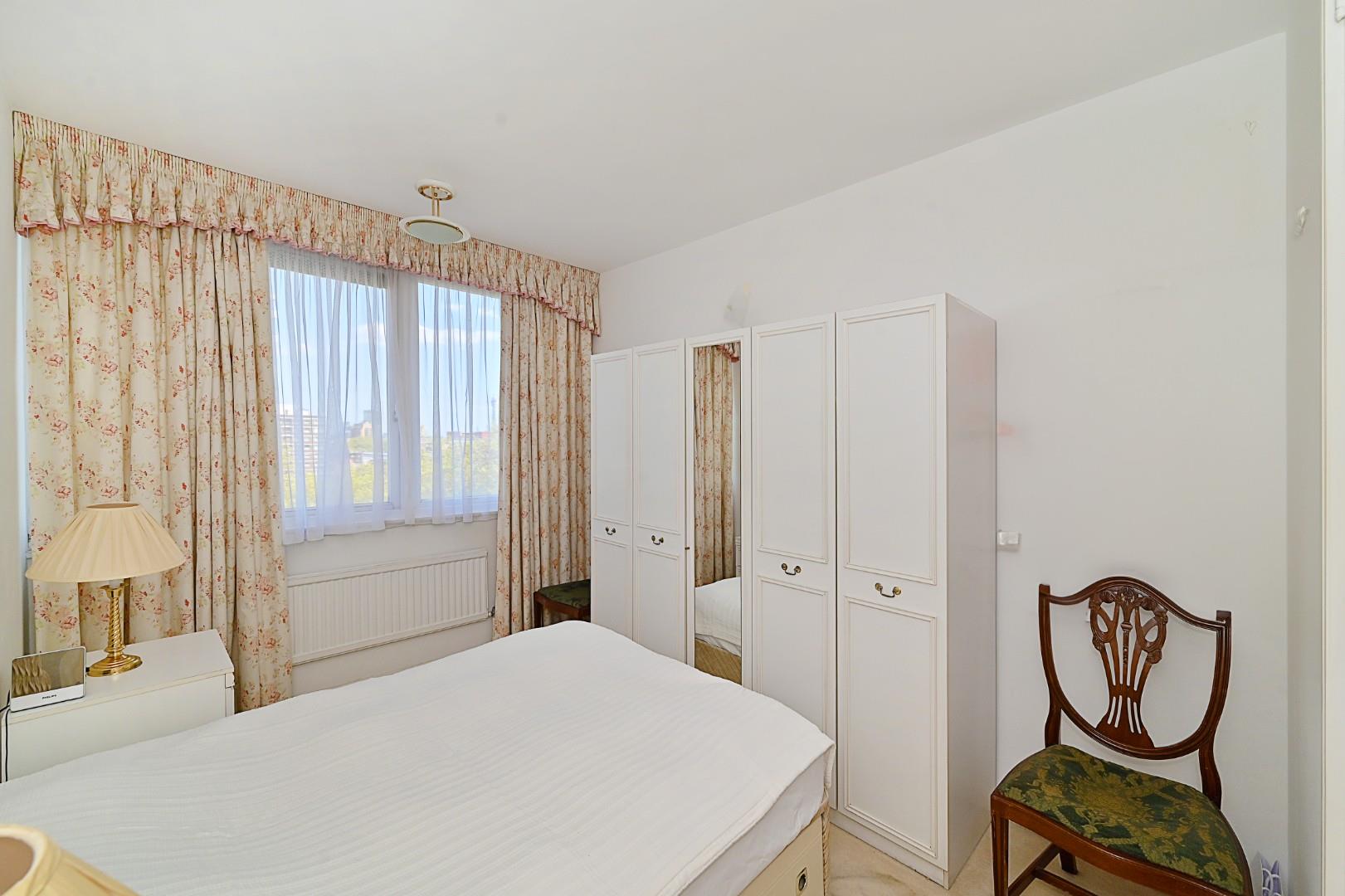 Raynham, Norfolk Crescent, Hyde Park, W2