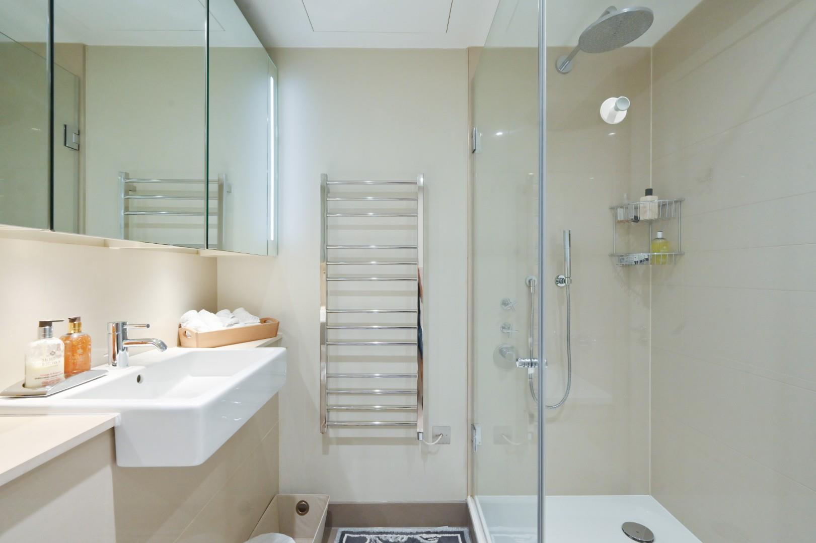 Heron Place, George Street, Marylebone Village W1U