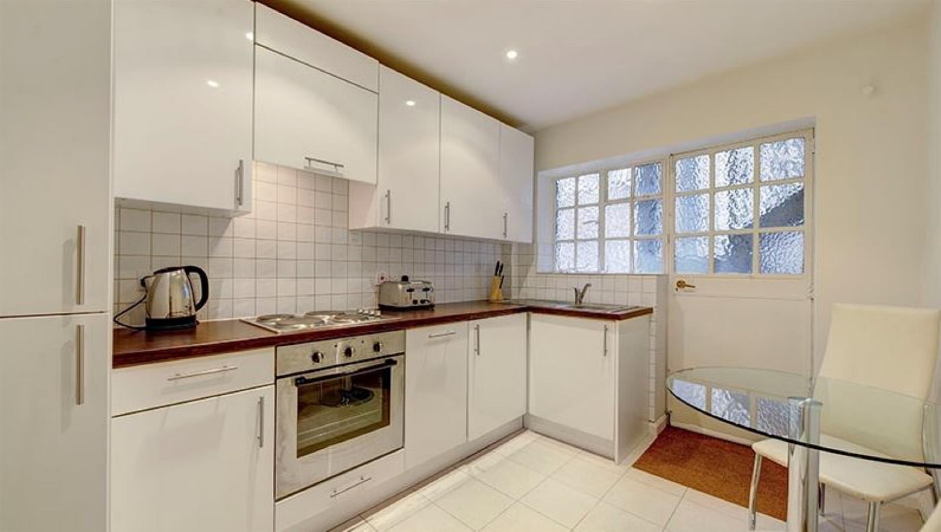 Pelham Court, 145 Pelham Court, South Kensington