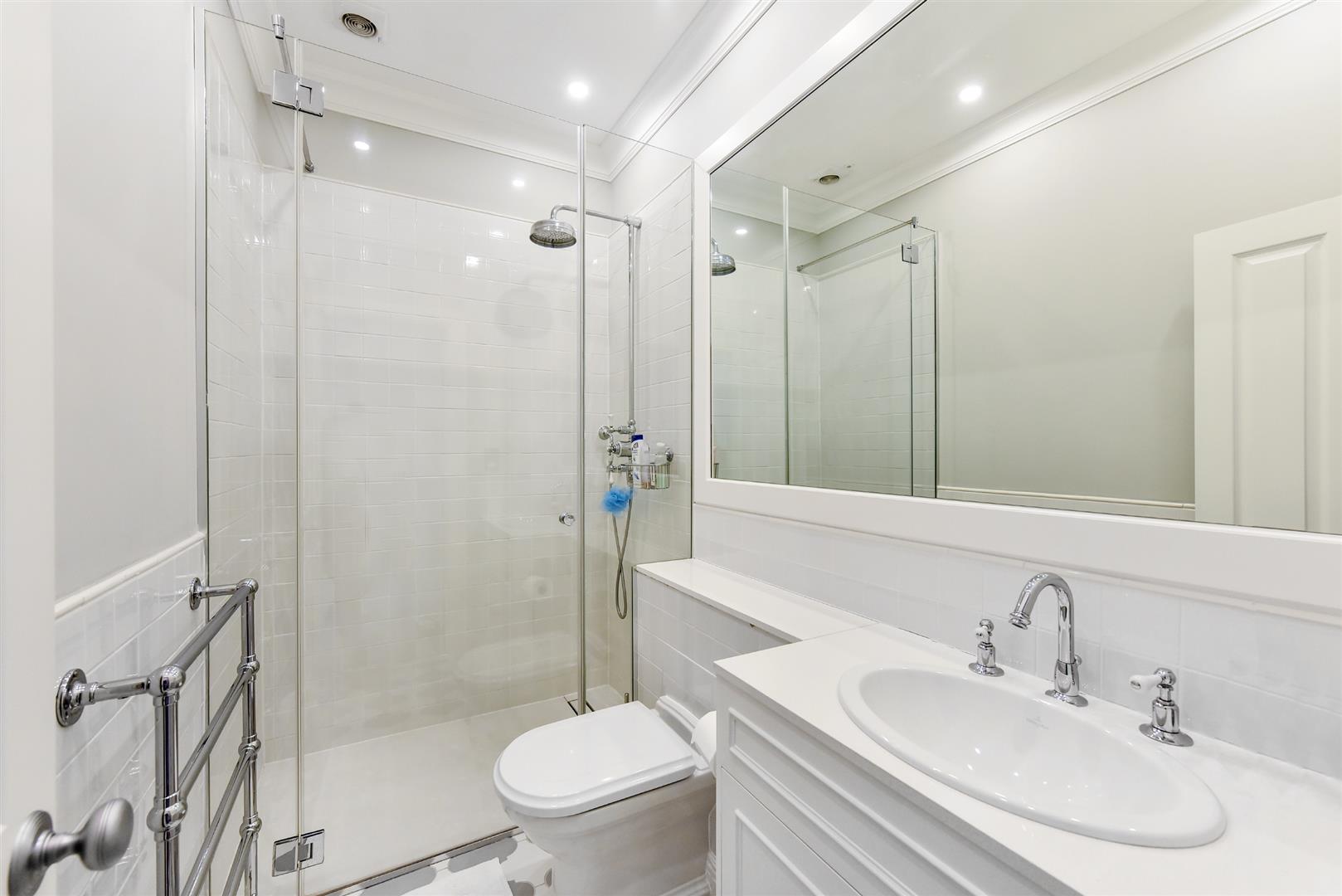 Montagu Mansions, Marylebone W1U