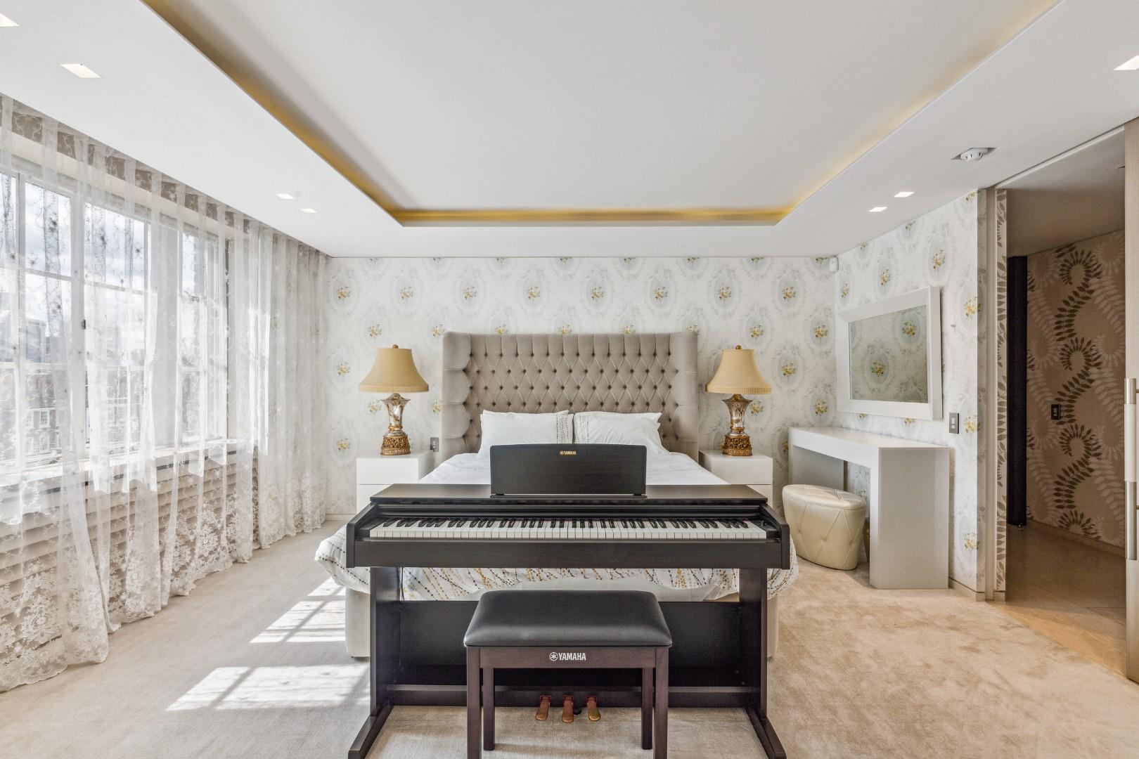 Huge Lateral Apartment – Bryanston Square, Marylebone, W1H
