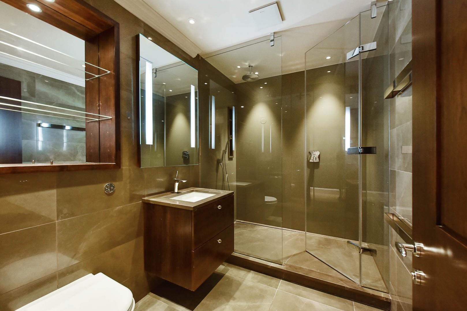 Curzon Street, Mayfair, London W1J