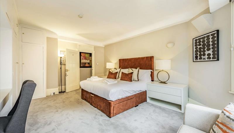 Park Road, London, NW8