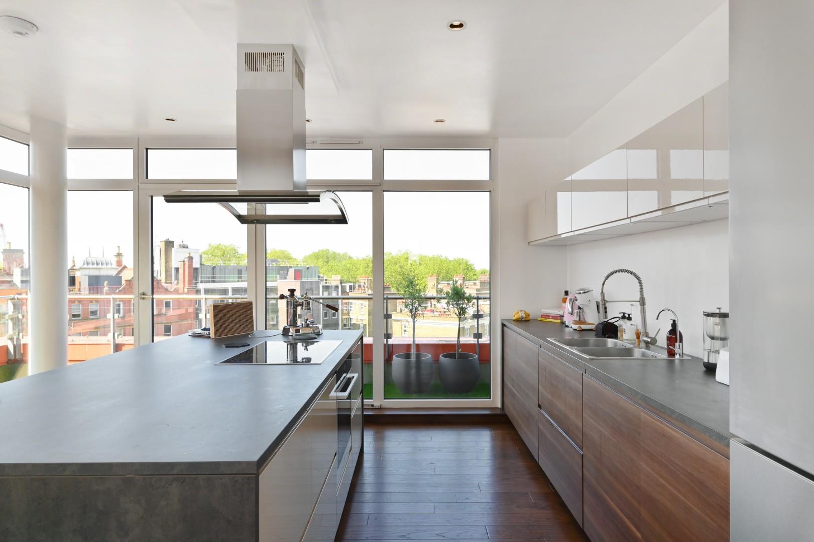 Hepworth Court, Gatliff Road, Grosvenor Waterside SW1W