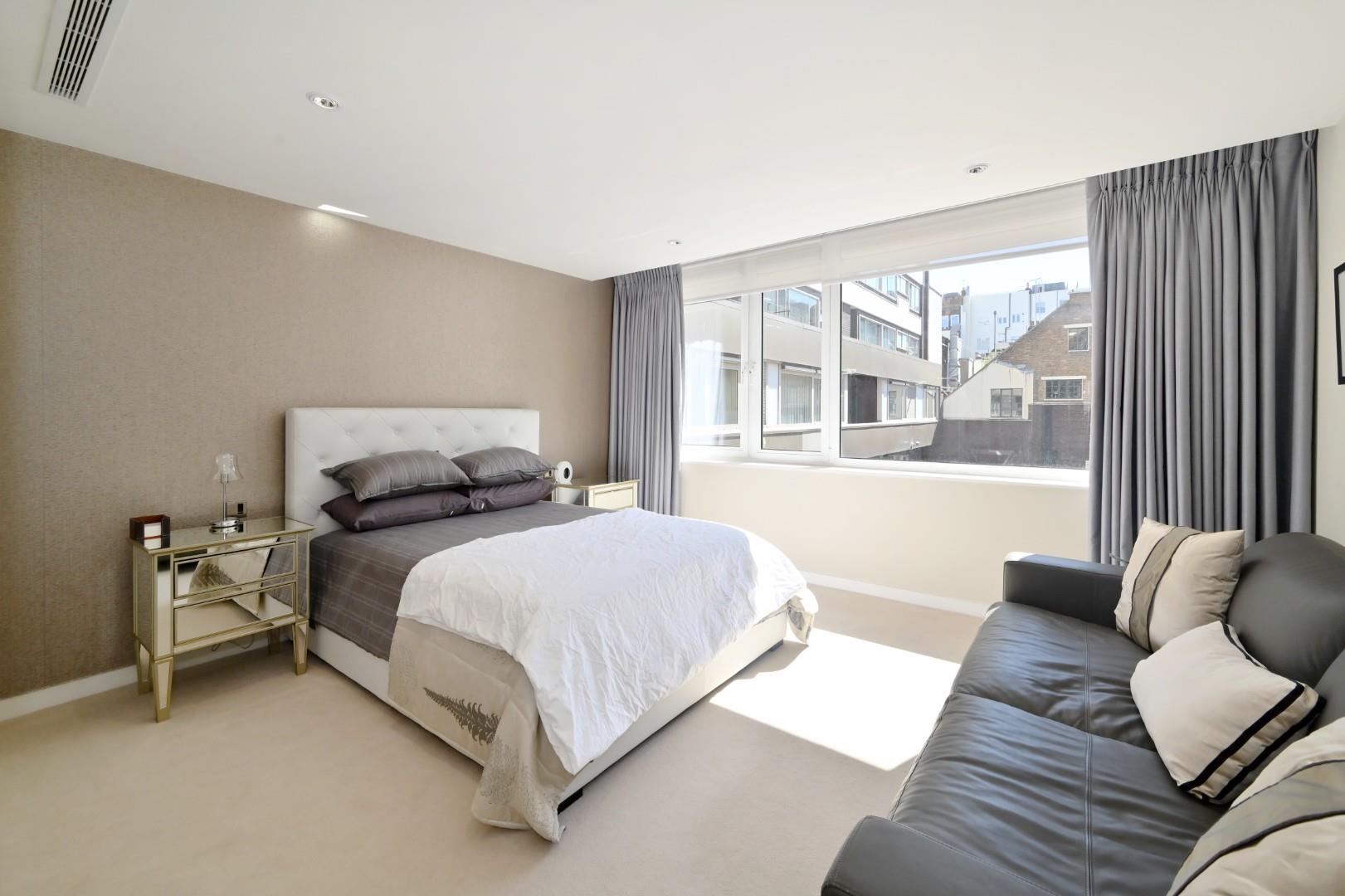 Heron Place, George Street, Marylebone Village W1U