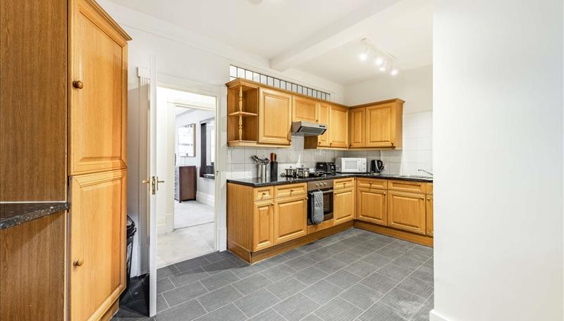 Park Road, London, NW8