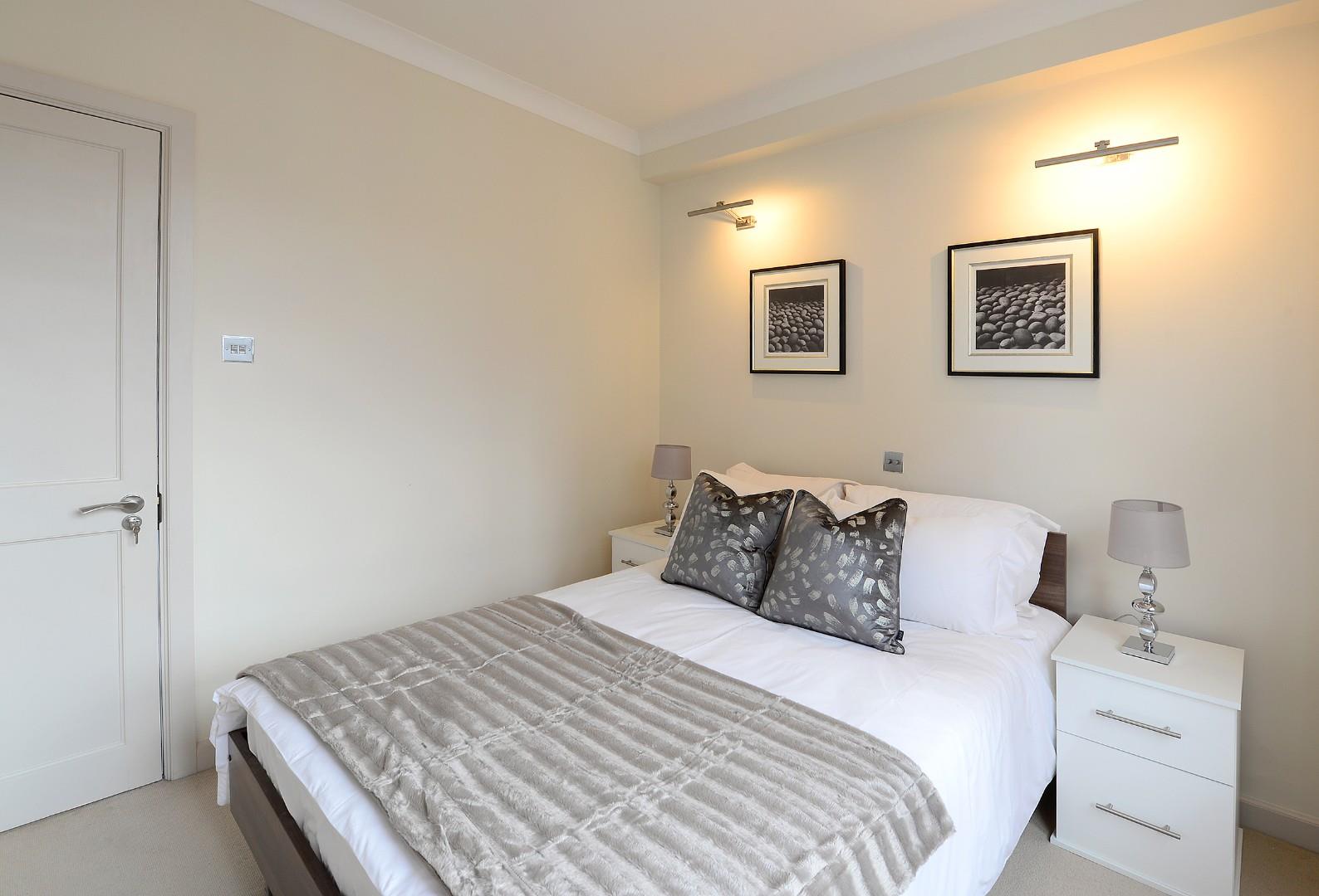 39 Hill Street, Mayfair W1J