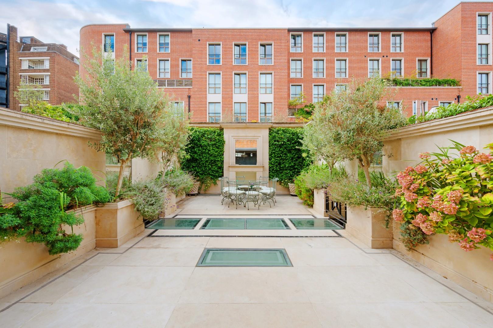 Family House For Sale – Flood Street, Chelsea SW3