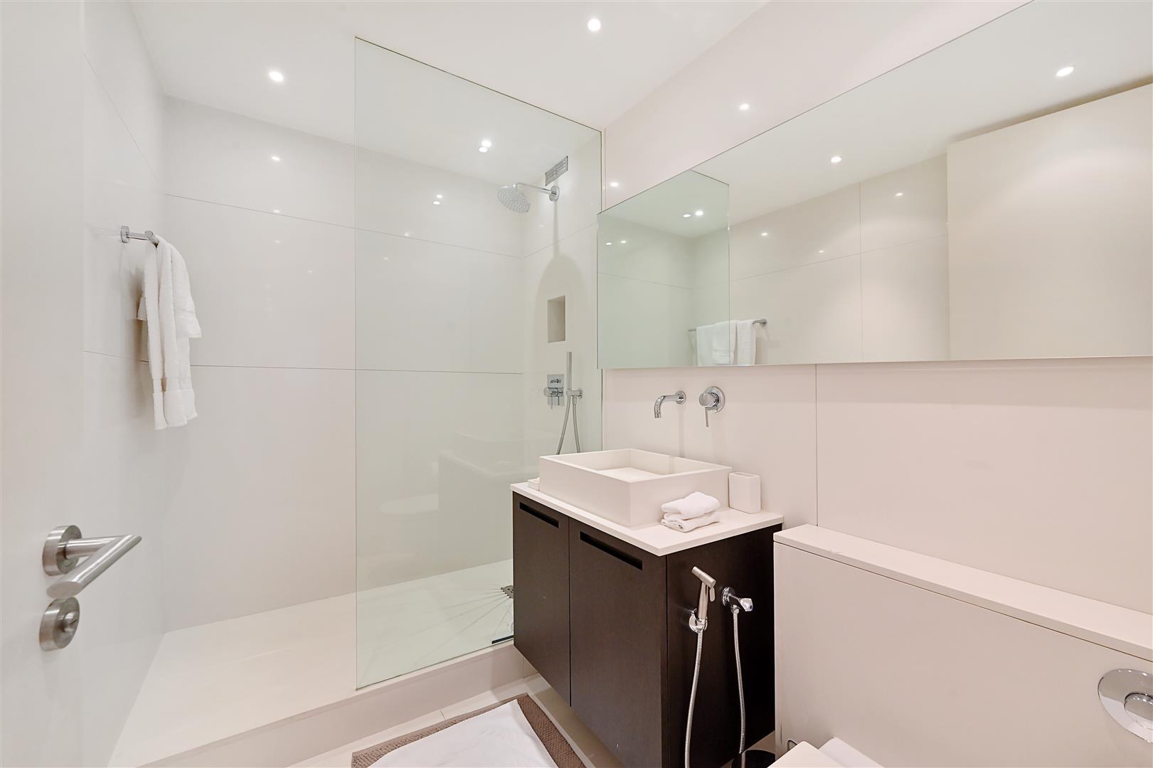 Greville House, Kinnerton Street, Belgravia SW1X