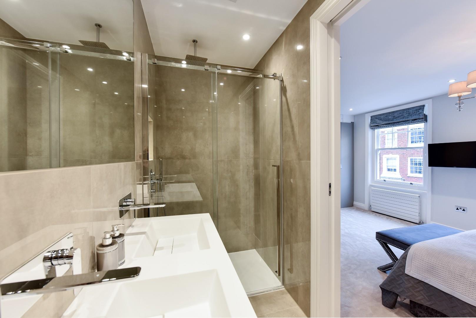 Cumberland Mansions, George Street, Marylebone