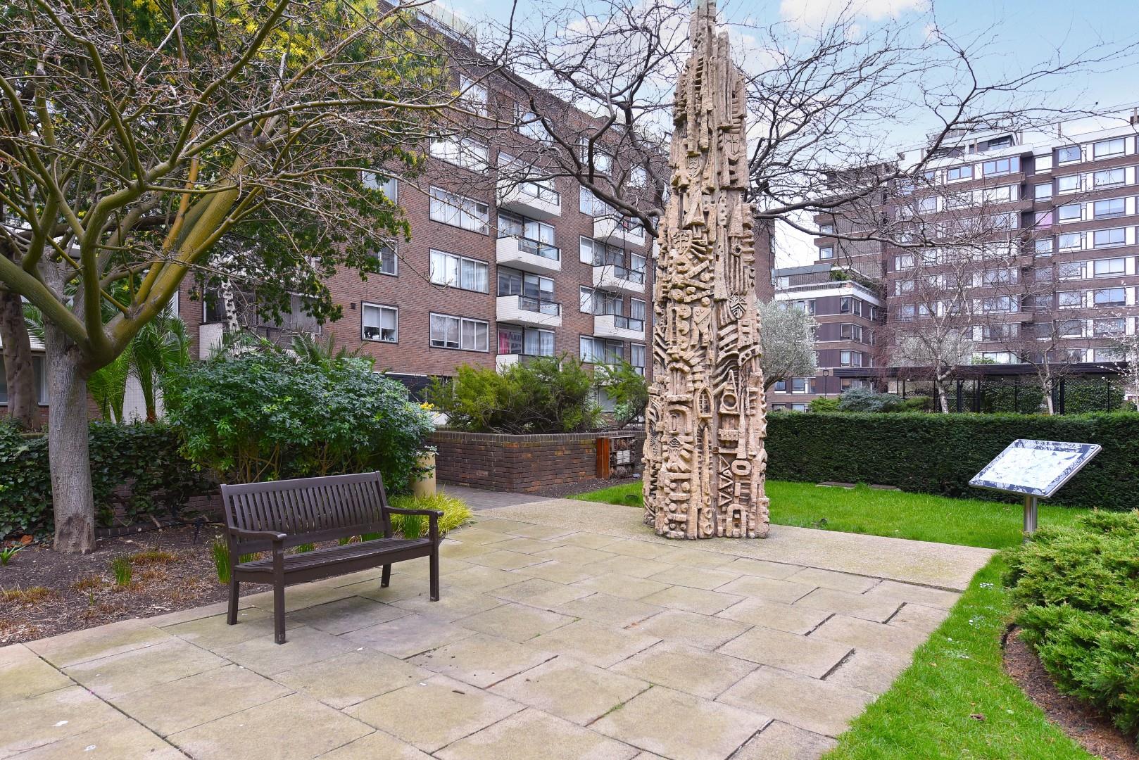 UNMODERNISED FLAT Quadrangle Tower, Cambridge Square, Hyde Park Estate W2