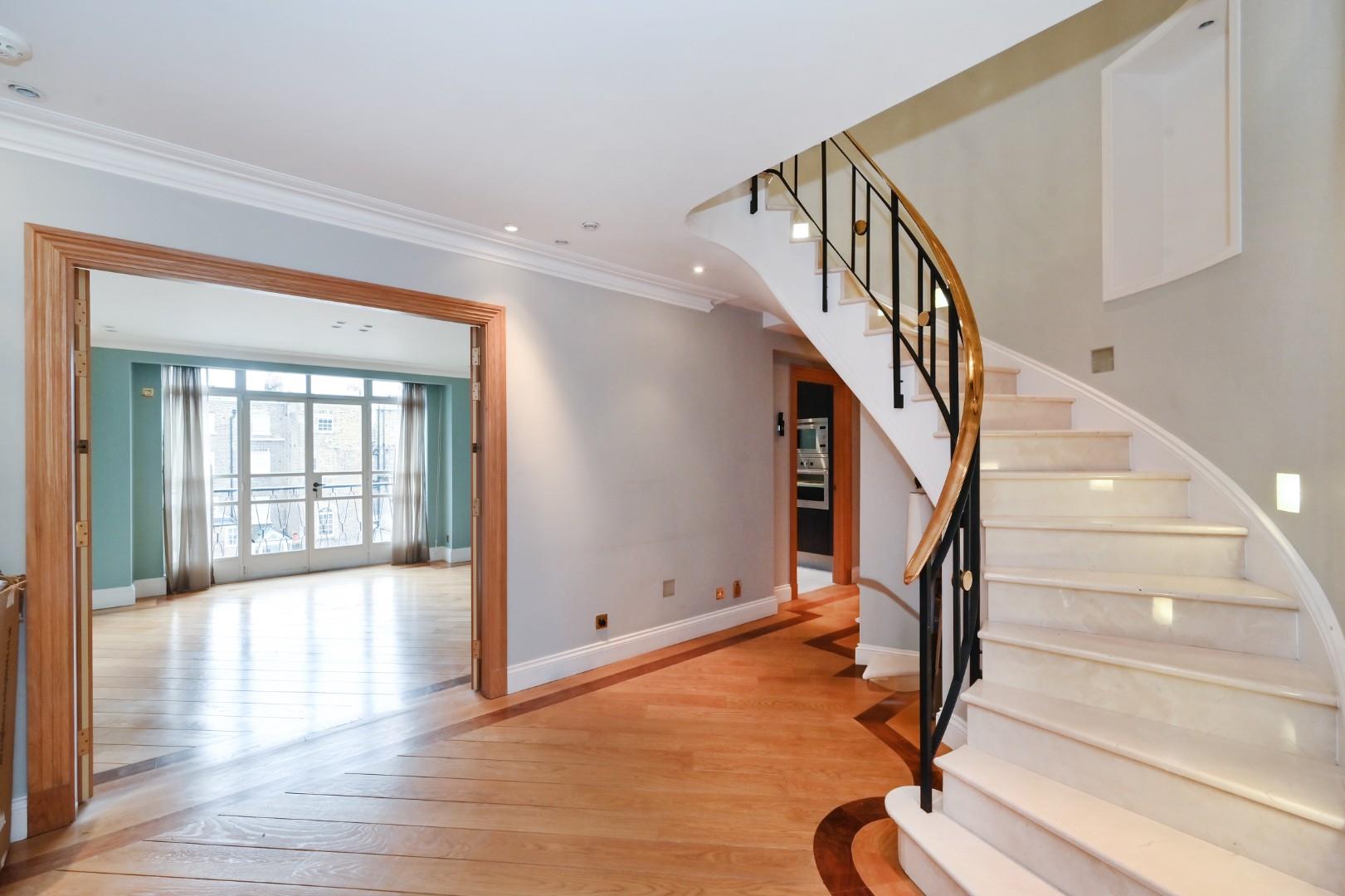 Eaton Square, Belgravia, London SW1W