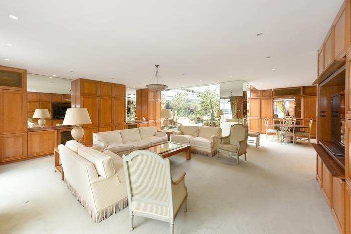 Fitzhardinge House, Portman Square, Marylebone, W1H