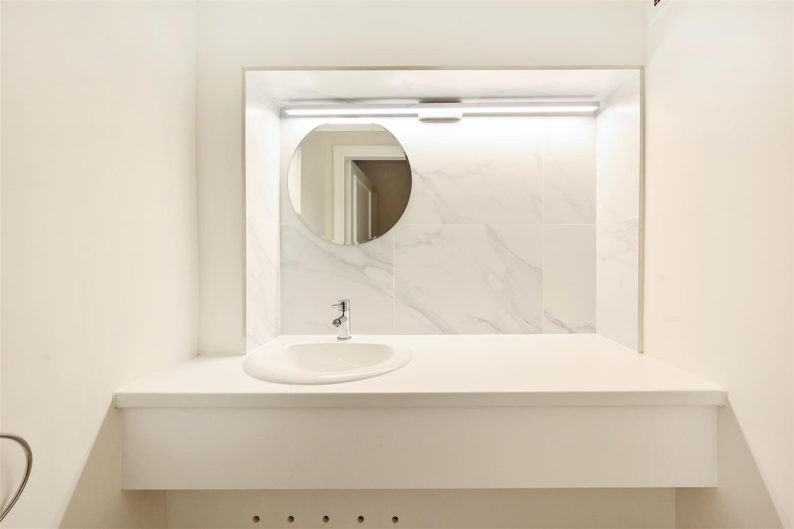 South Lodge, Knightsbridge SW7