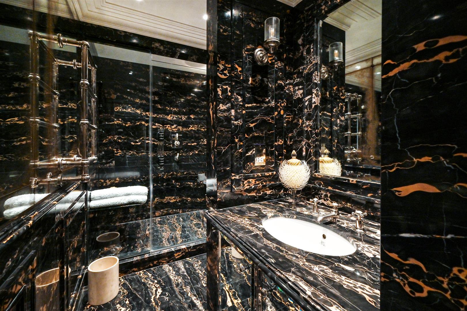 Sloane Court West, Chelsea, SW3