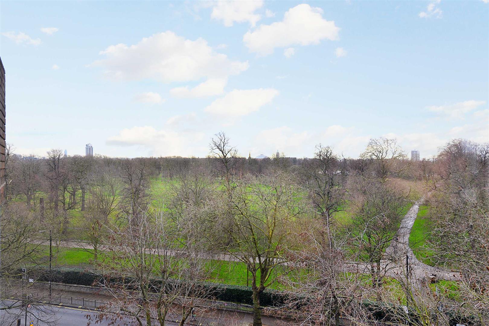 Stunning Views Over The Park – Hyde Park Towers, London, W2
