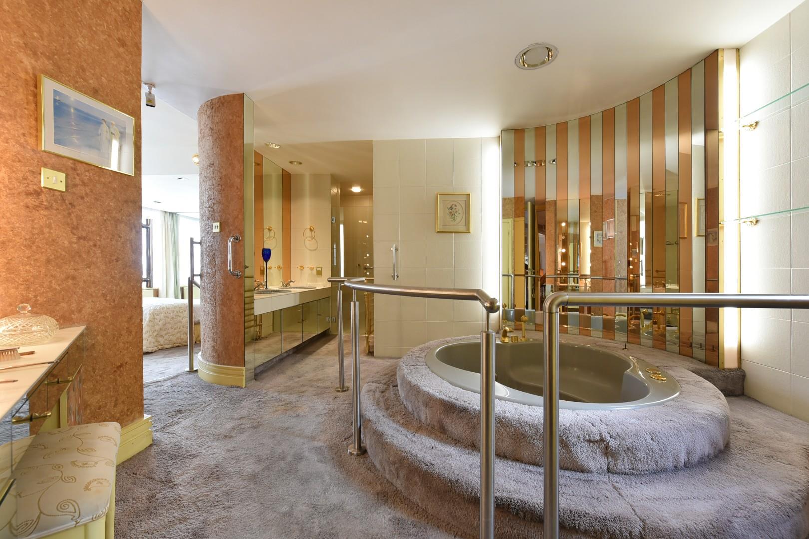 Bryanston Court I, George Street, Marylebone, London W1