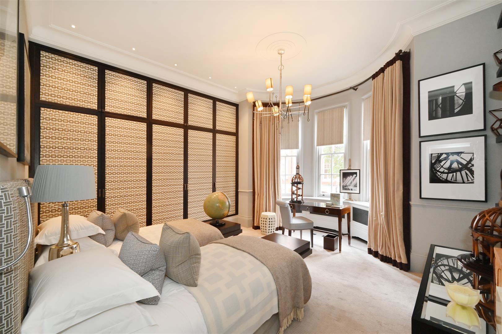 Sloane Court West, Chelsea, SW3