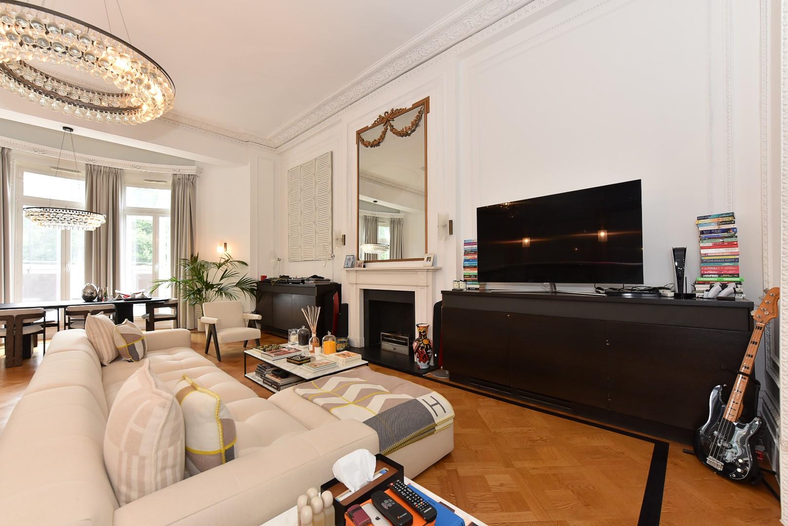 Crystal Suite, Park Lane, Mayfair W1K