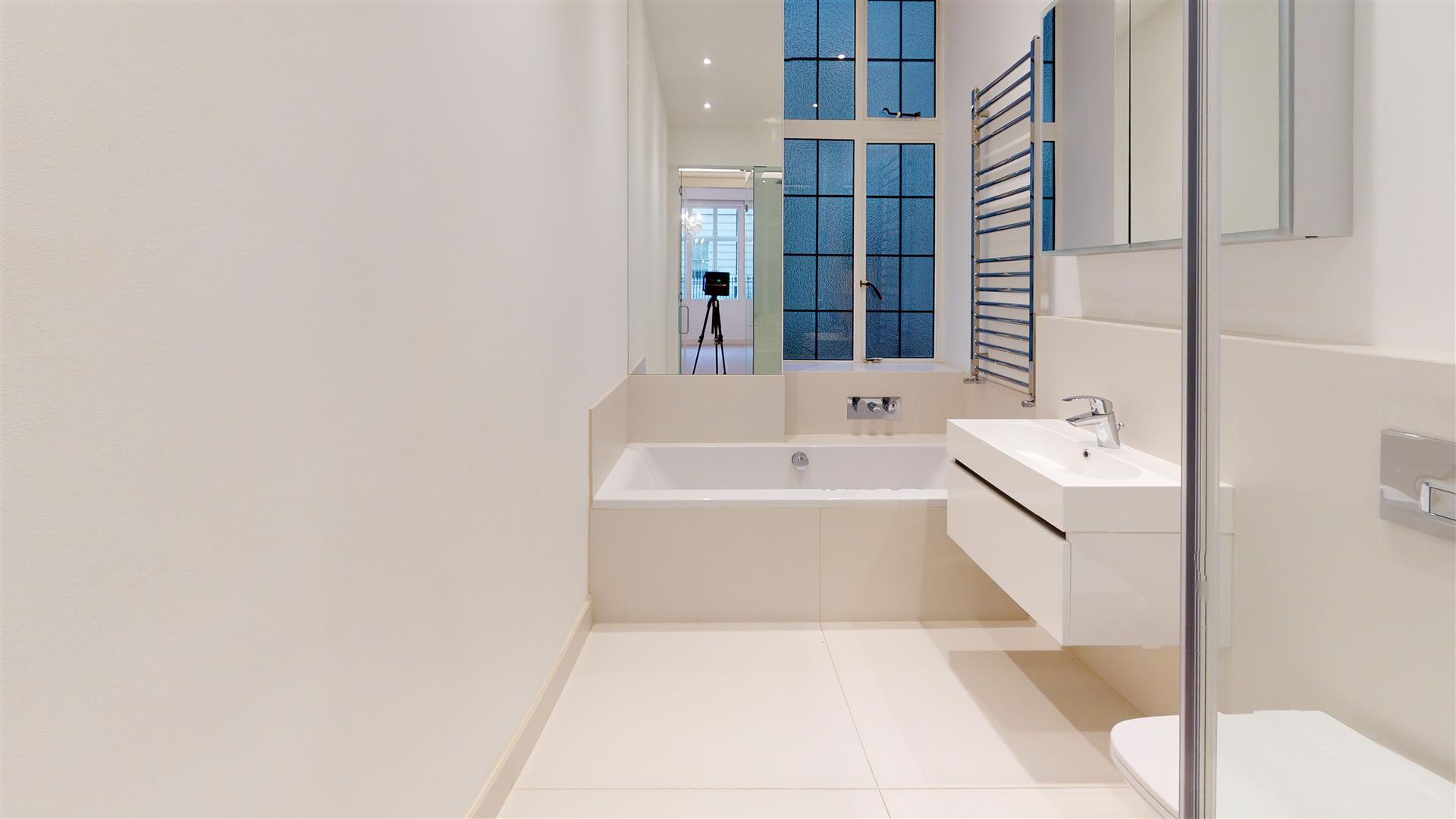 Bryanston Court I, George Street, Marylebone W1H