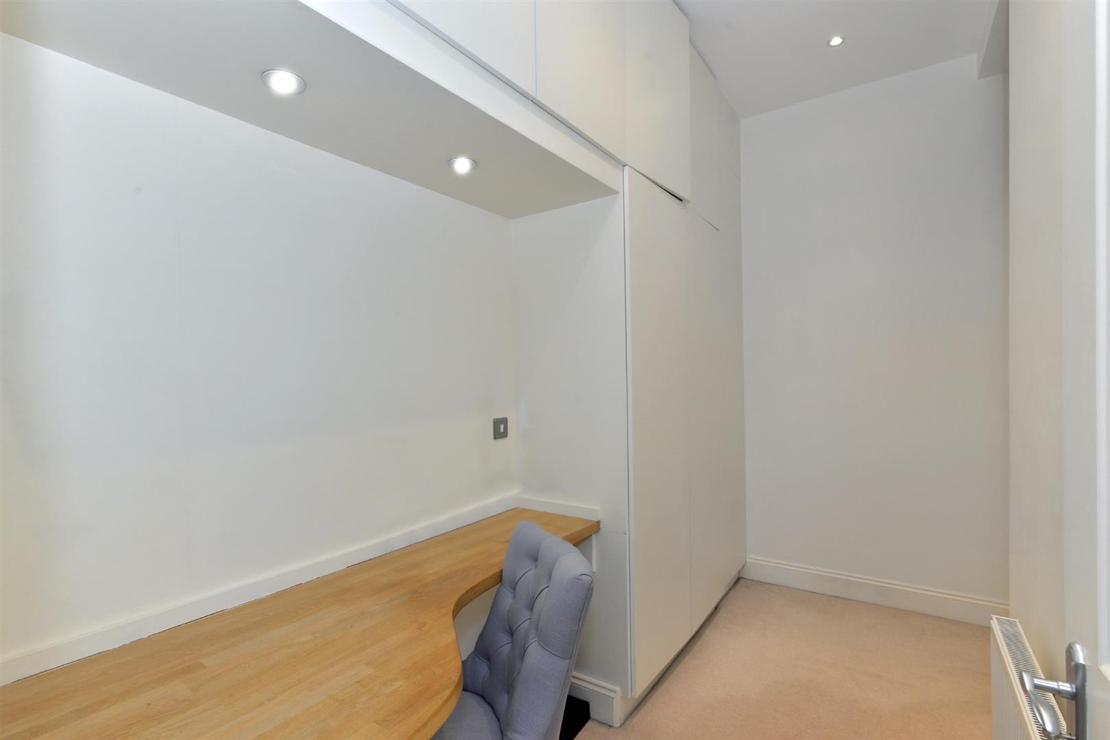 Montagu Mansions, Marylebone, W1