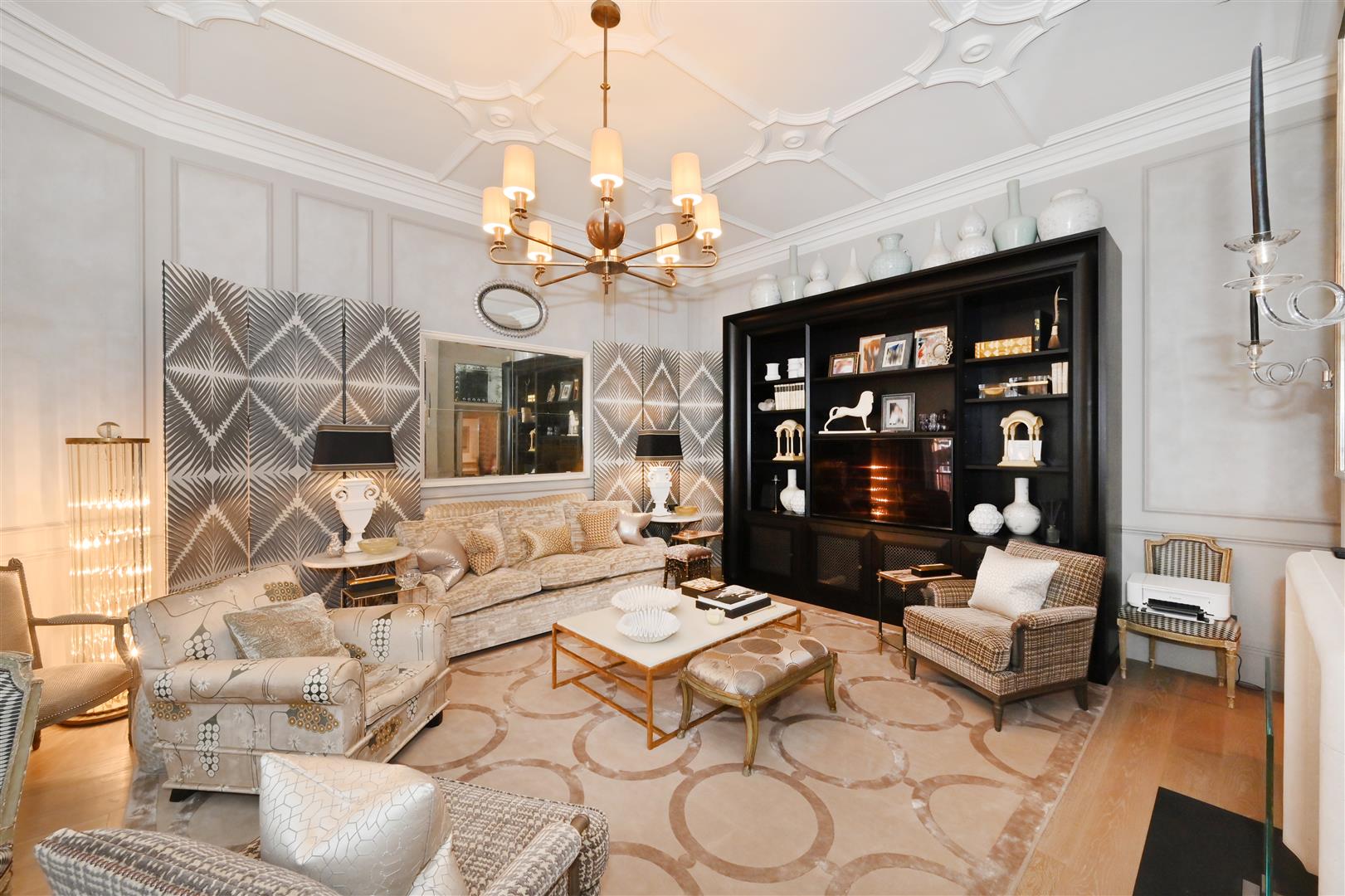 Sloane Court West, Chelsea, SW3