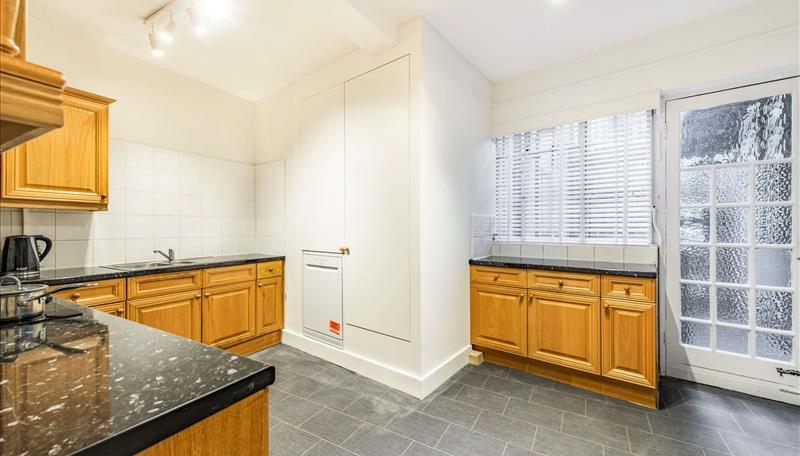 Park Road, London, NW8