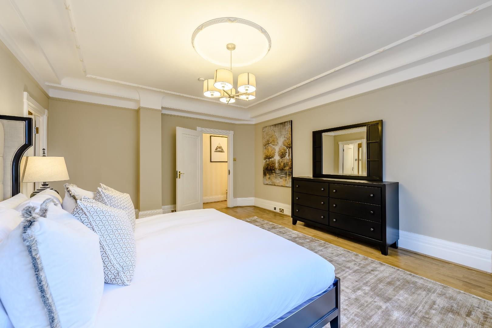 Strathmore Court, Park Road, London, NW8