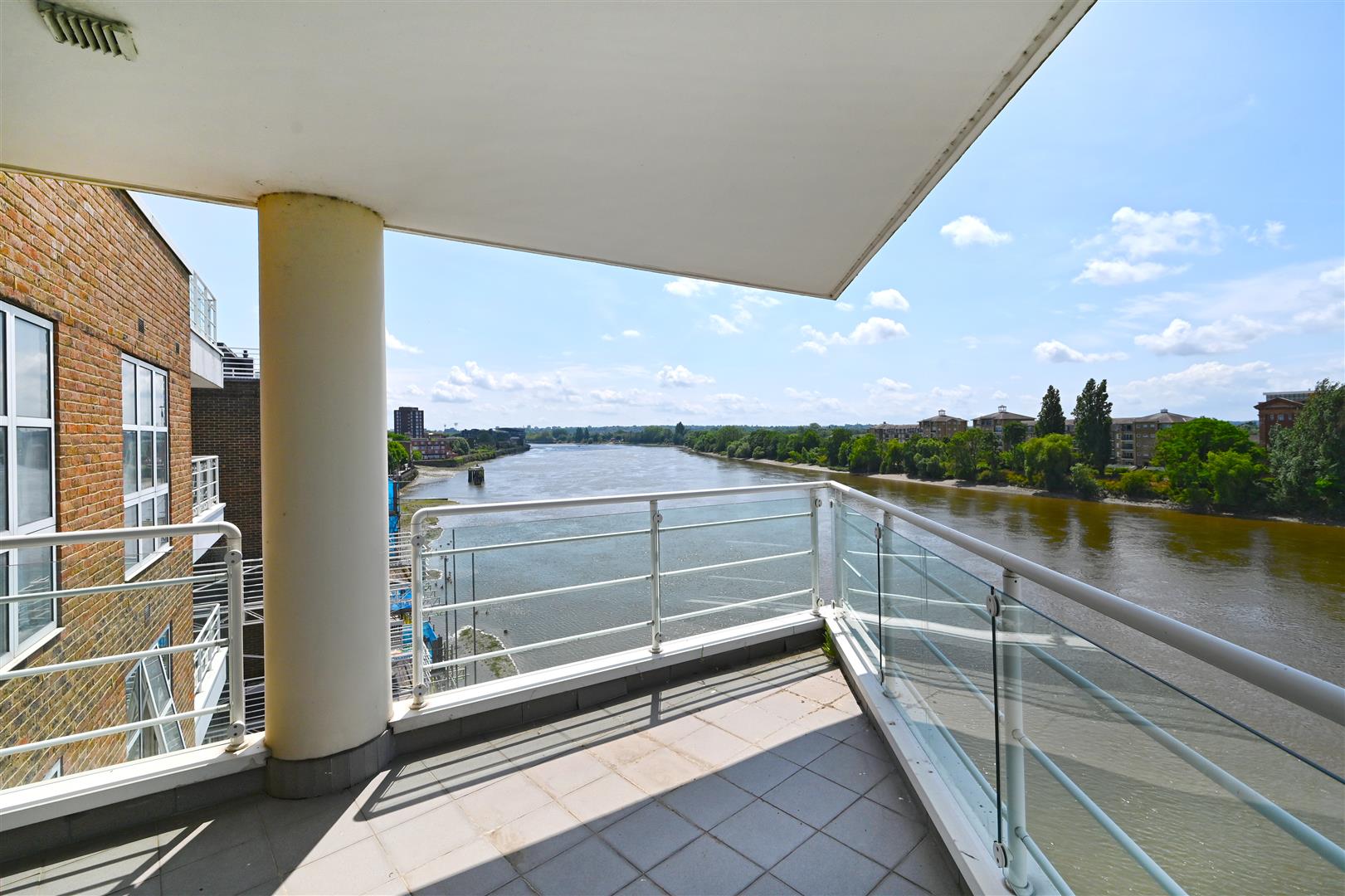 River Views – King Henry’s Reach, Manbre Road, W6