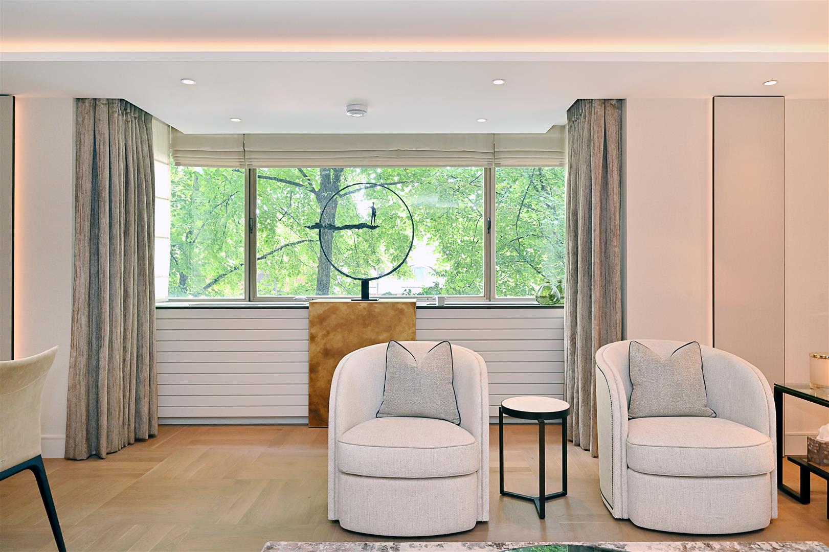 South Lodge, Knightsbridge, London SW7