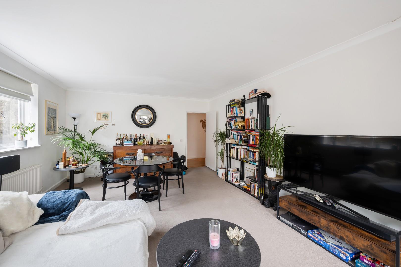 For Sale By Auction – Flat 34 @ 6 Porchester Terrace, Hyde Park, London W2