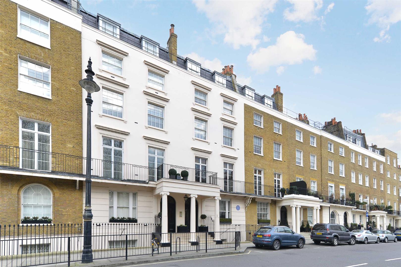Large Lateral Flat – Eaton Square, Belgravia SW1W