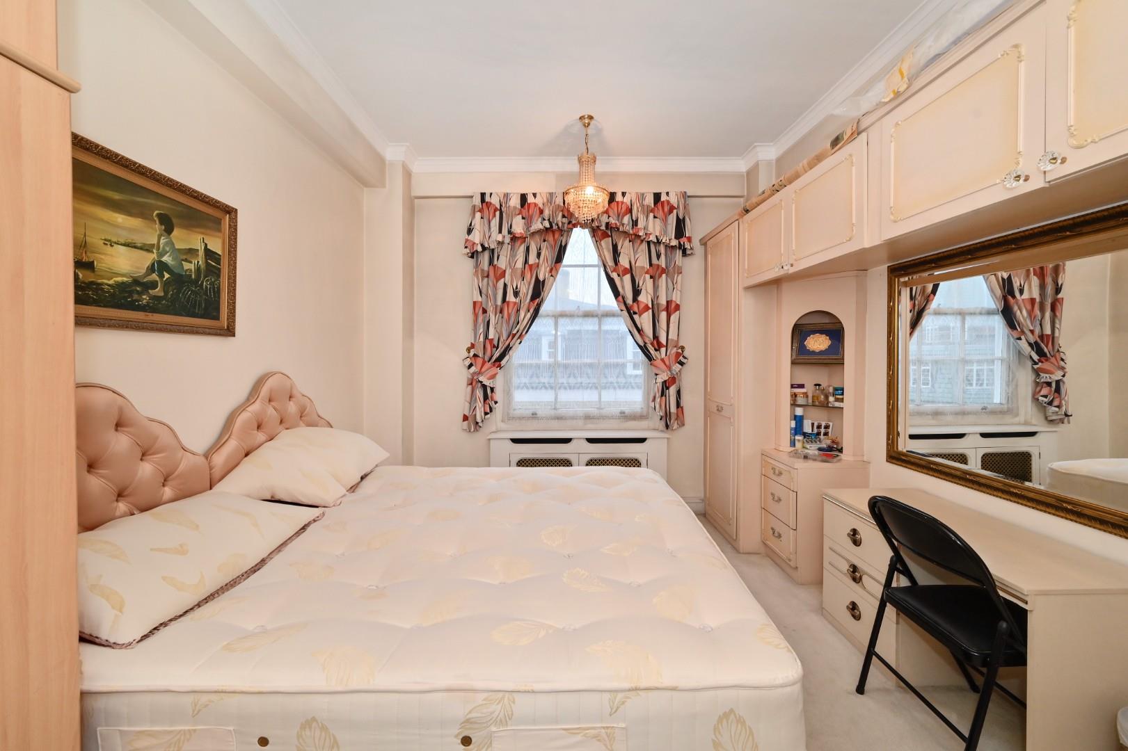 Bryanston Court, George Street, Marylebone W1H