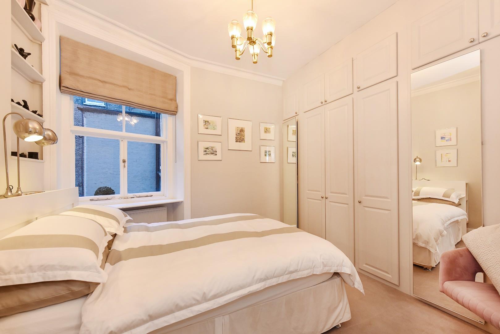 Cumberland Mansions, Brown Street, Marylebone W1H