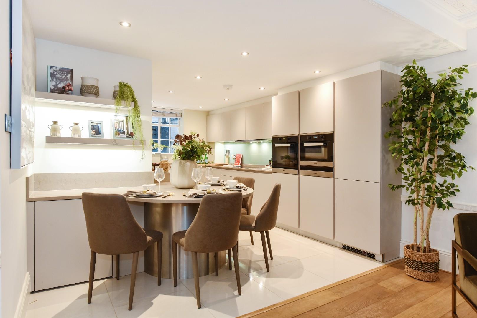 Knightsbridge Court, 12 Sloane Street SW1X