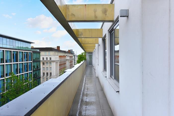 Fitzhardinge House, Portman Square, Marylebone, W1H