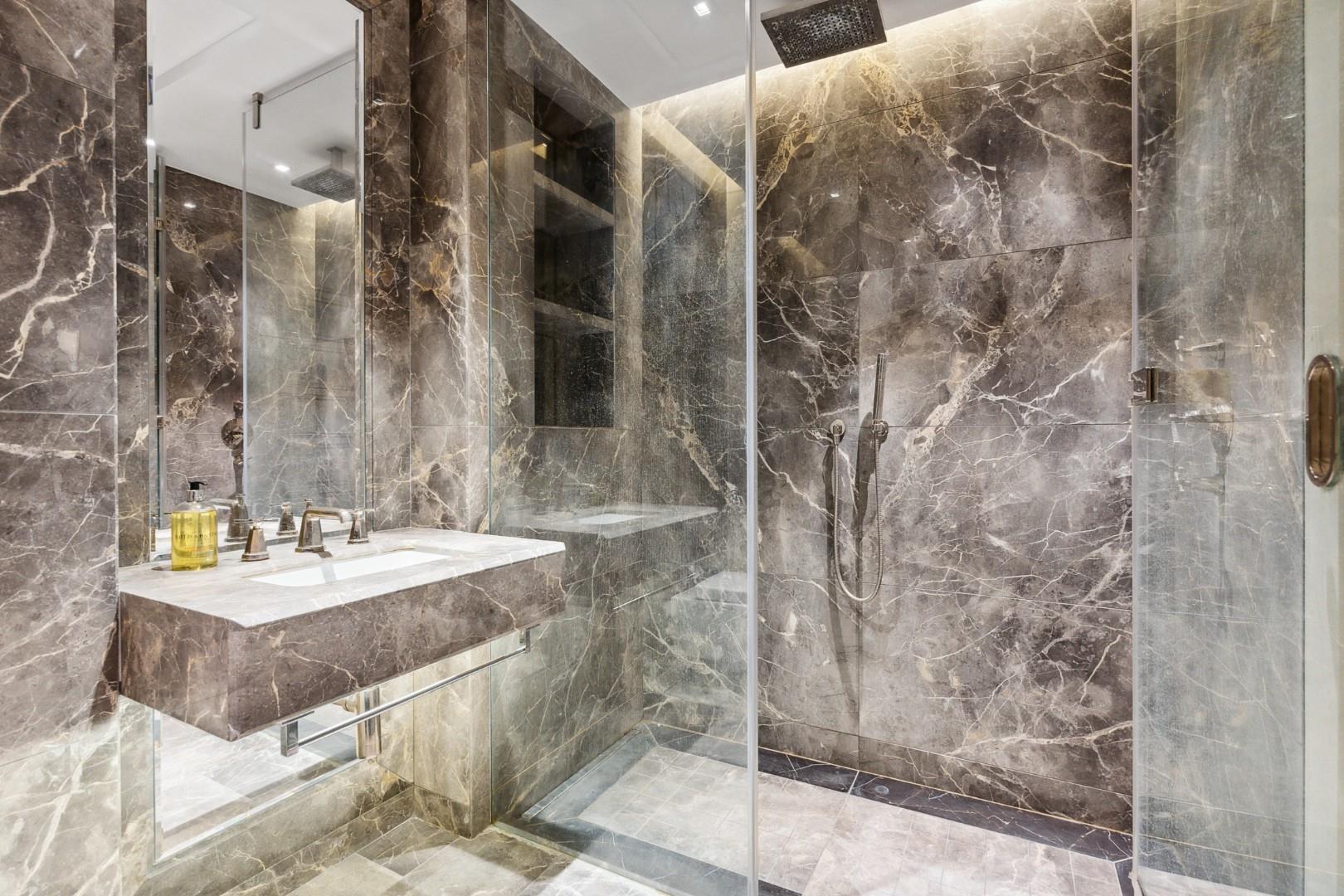 1 Ebury Square, Belgravia, London SW1W