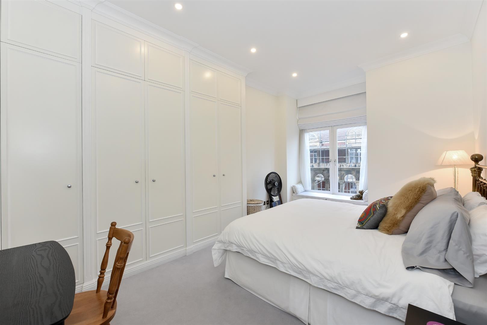 Montagu Mansions, Marylebone W1U