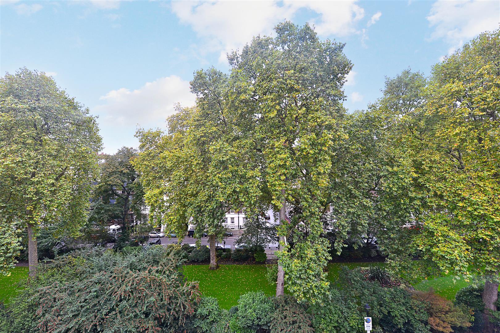 Lowndes Square, Belgravia SW1X