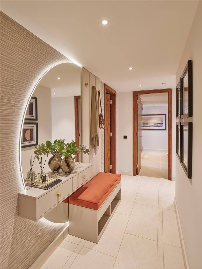 Luxury New Apartment At Tower West, Chelsea Waterfront SW10