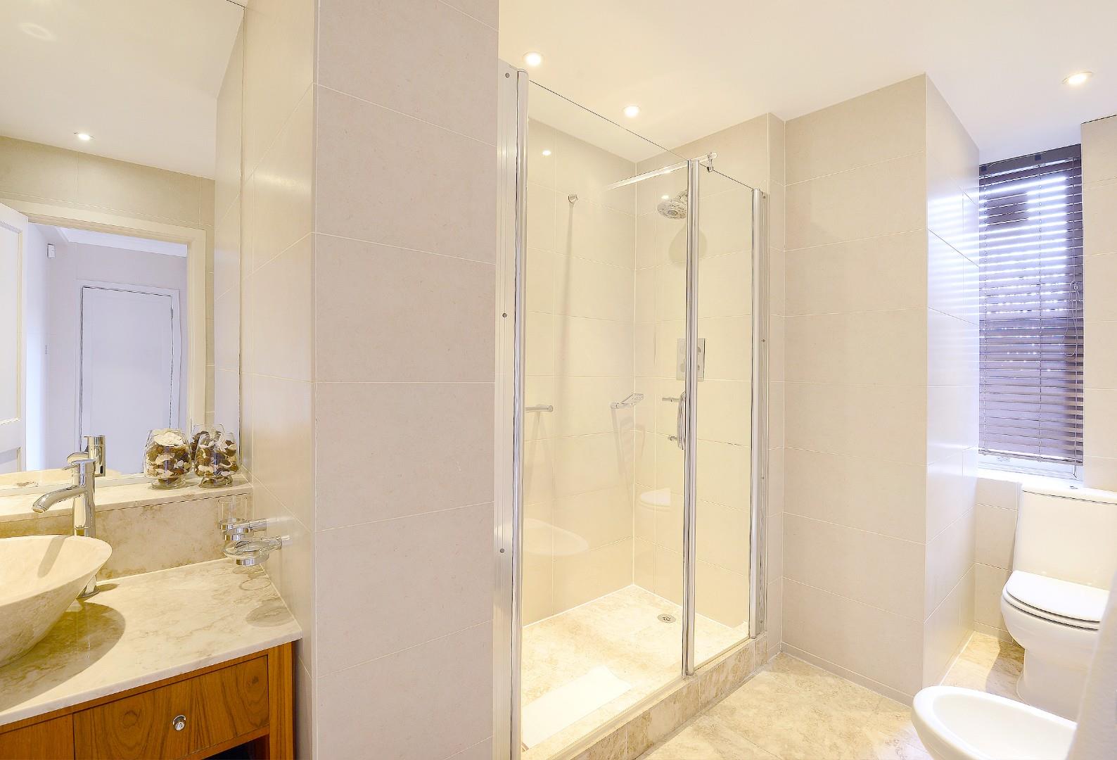 39 Hill Street, Mayfair W1J