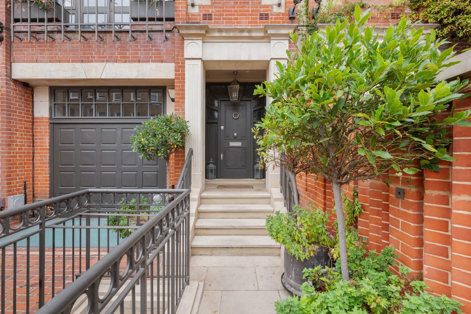 Family House For Sale – Flood Street, Chelsea SW3