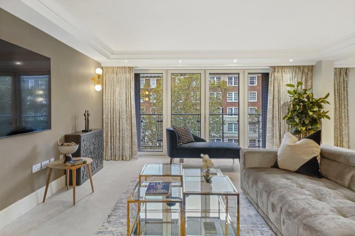 Regents Park House, Park Road, London