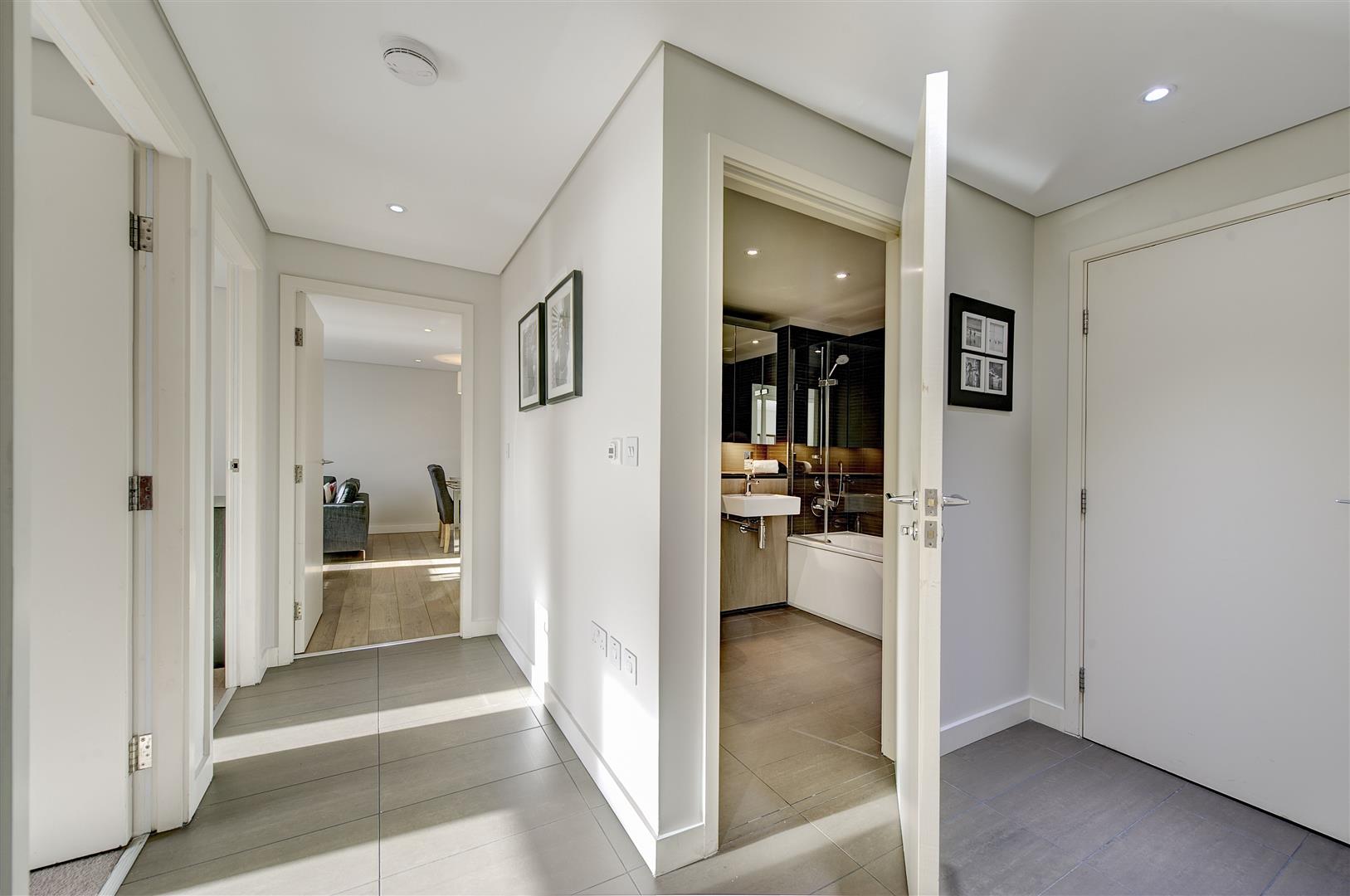 Merchant Square, Paddington, W2