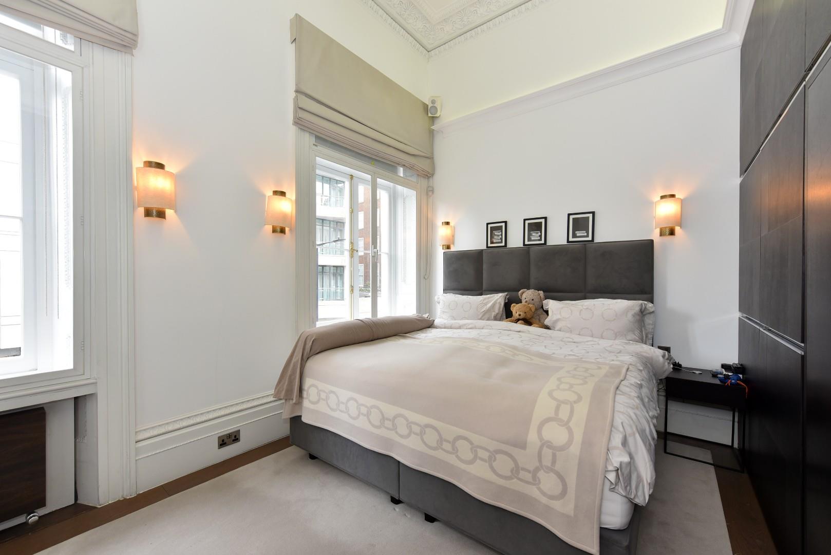 Crystal Suite, Park Lane, Mayfair W1K