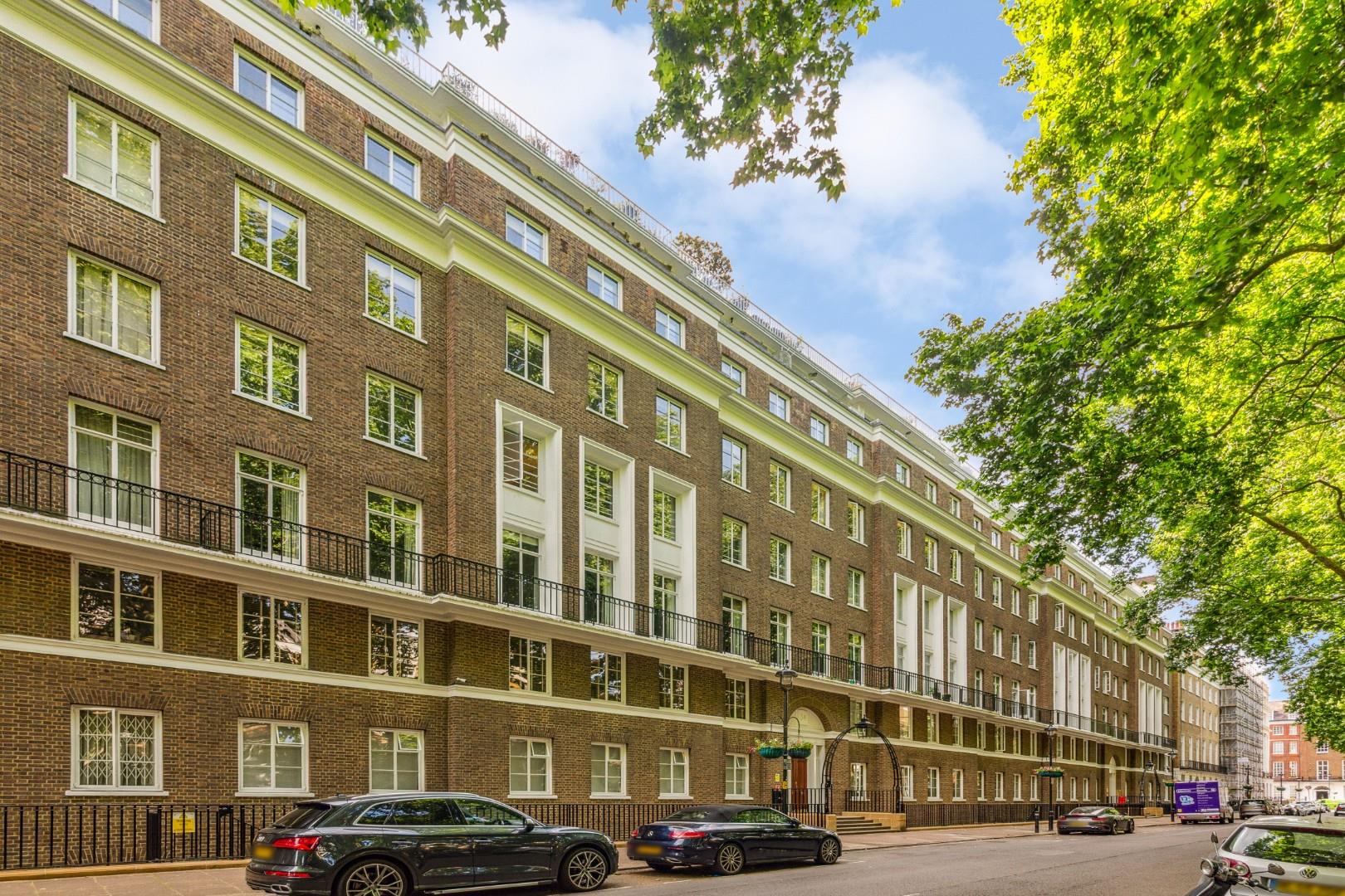 Huge Lateral Apartment – Bryanston Square, Marylebone, W1H